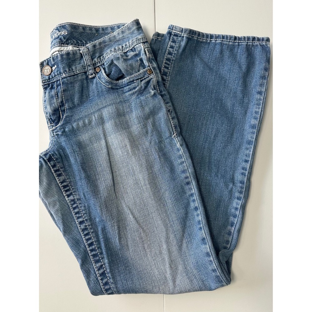 Maurices Womens Medium Wash Bootcut Jeans Size 5/6 Regular Contrast Stitching